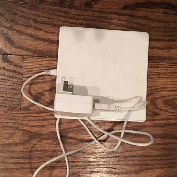 Kate Spade iPhone charging large navy clutch NEW - Picture 6 of 6